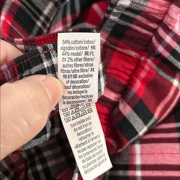 Victoria's Secret Red PJ Top Set - Picture 11 of 13